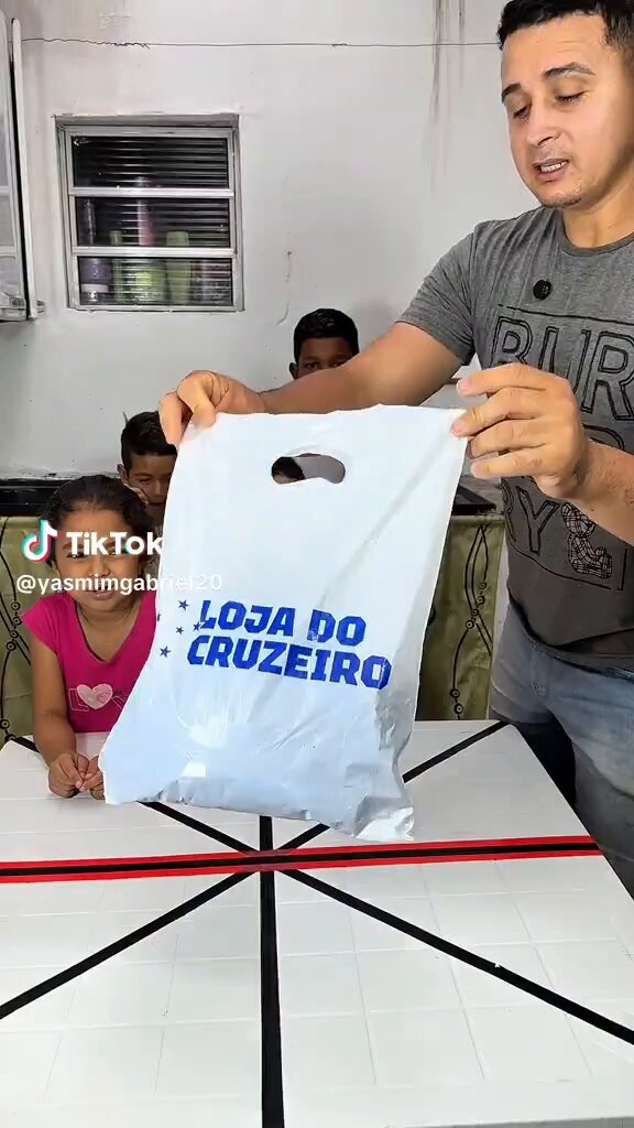 o samuel venancio mandou camisa do cruzeiro pro chuchuuuuuuuu que divossssss