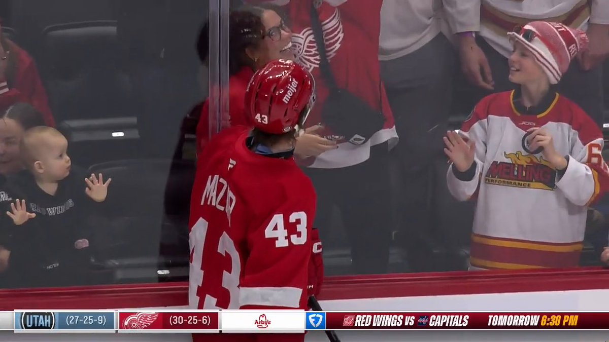 What a moment between Carter Mazur and his mom before his first NHL game ❤️