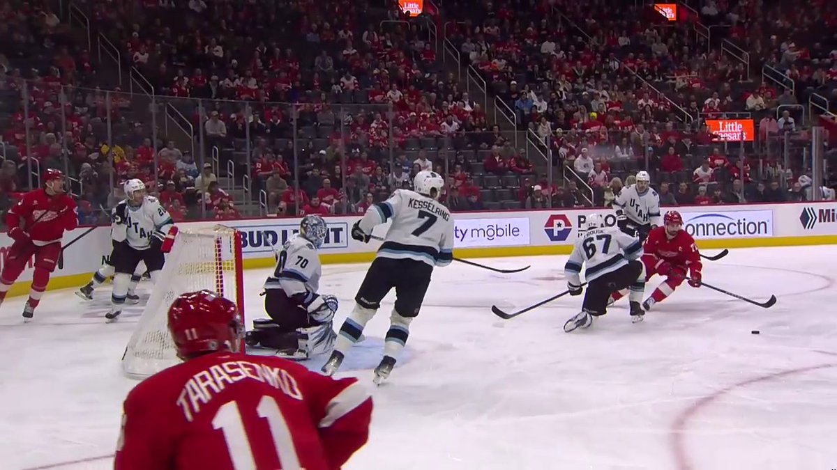 Dylan Larkin roofs one WHILE FALLING 🚨