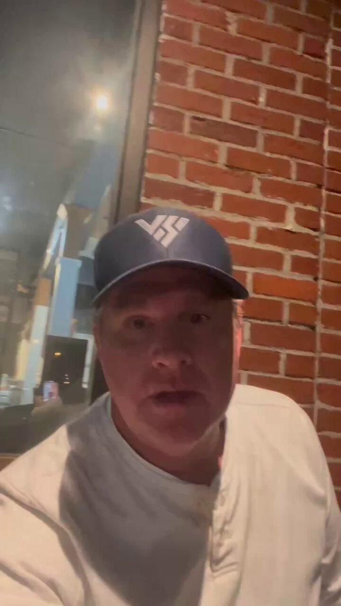 .Jay Gruden gives his thoughts about the Commanders resigning Bobby Wagner ⬇️