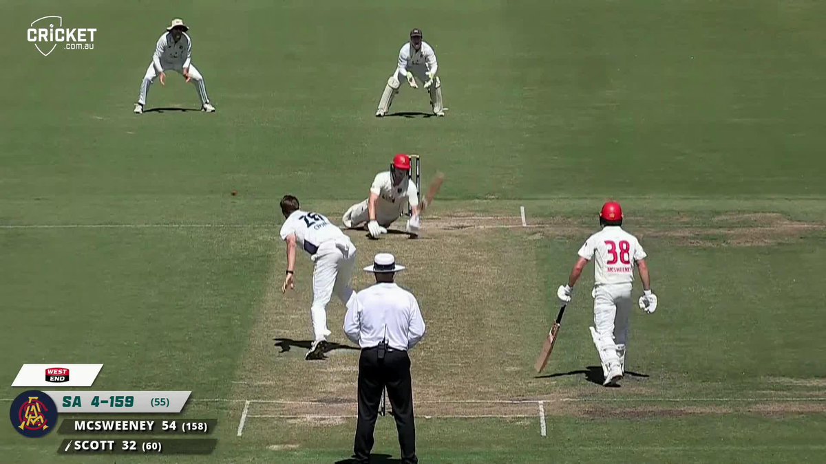 That's a serious "sandshoe crusher" from Xavier Crone! #SheffieldShield
