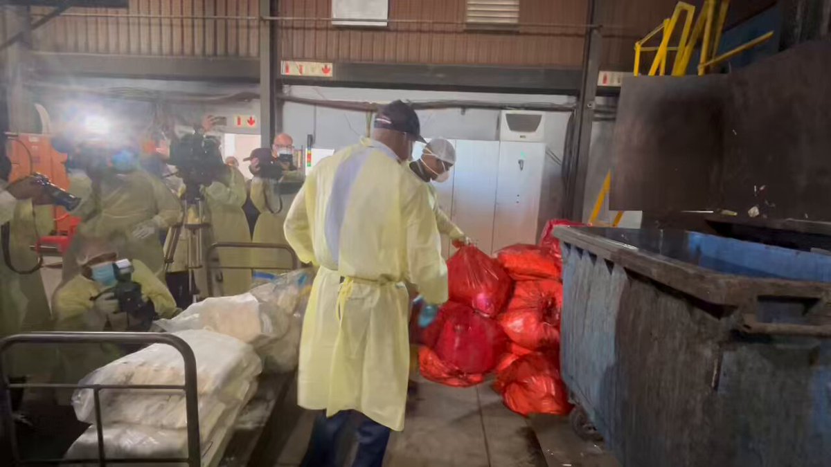 [WATCH] The SA Police Service 🇿🇦 has destroyed more than 800kg of drugs worth at least R340m at an undisclosed location in Cape Town today Ntuthuzelo Nene