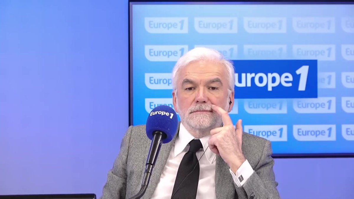 Jean-Pierre, auditeur d'Europe 1 : "J'ai plus peur de mes gouvernants que d'être envahi par la Russie", dans #PascalPraudEtVous sur #Europe1
