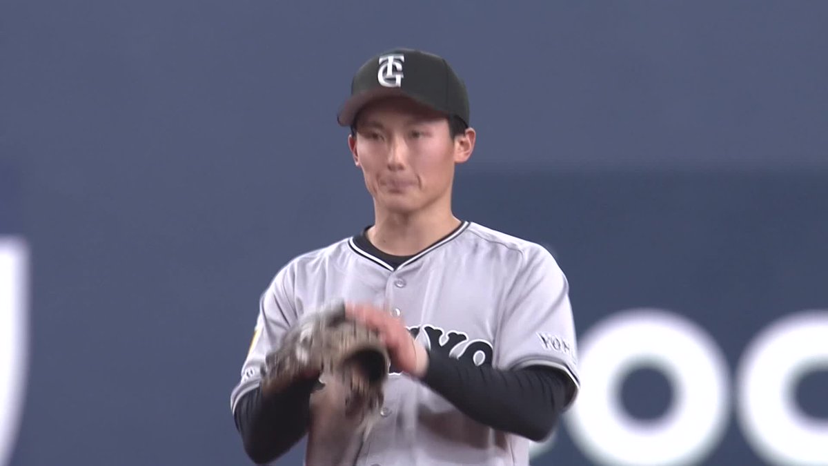 ゲッツーは取れずも 素早い判断 #浦田俊輔 ルーキーが好プレー “野球一本” 「DAZN BASEBALL」 月々2,300円 (年間プラン・月々払い) 初月無料!4/14まで 登録はこちら⏬ ⚾プロ野球 オープン戦 (2025/3/7) 🌸オリックス×巨人 📱Live on DAZN #DAZNプロ野球 #giants
