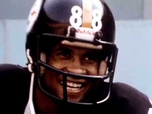 The Hall of Fame sends happy birthday wishes to Pittsburgh Steelers Legend Lynn Swann! The Class of 2001 member turns 73 today. 🎂🥳 #HBD