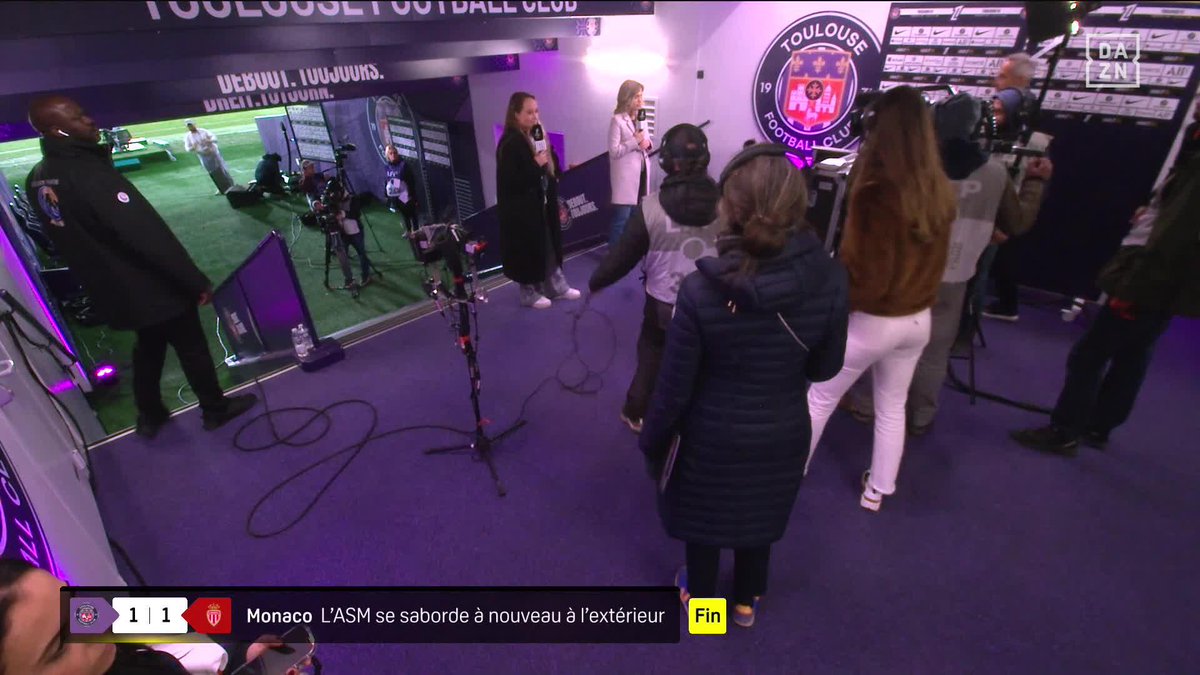 🎙️ | Adi Hütter ne digère pas le match nul à l'extérieur de l'AS Monaco 🇲🇨 : "Concéder un but comme ça, ce n'est pas possible !" 😡 🔗 #TFCASM