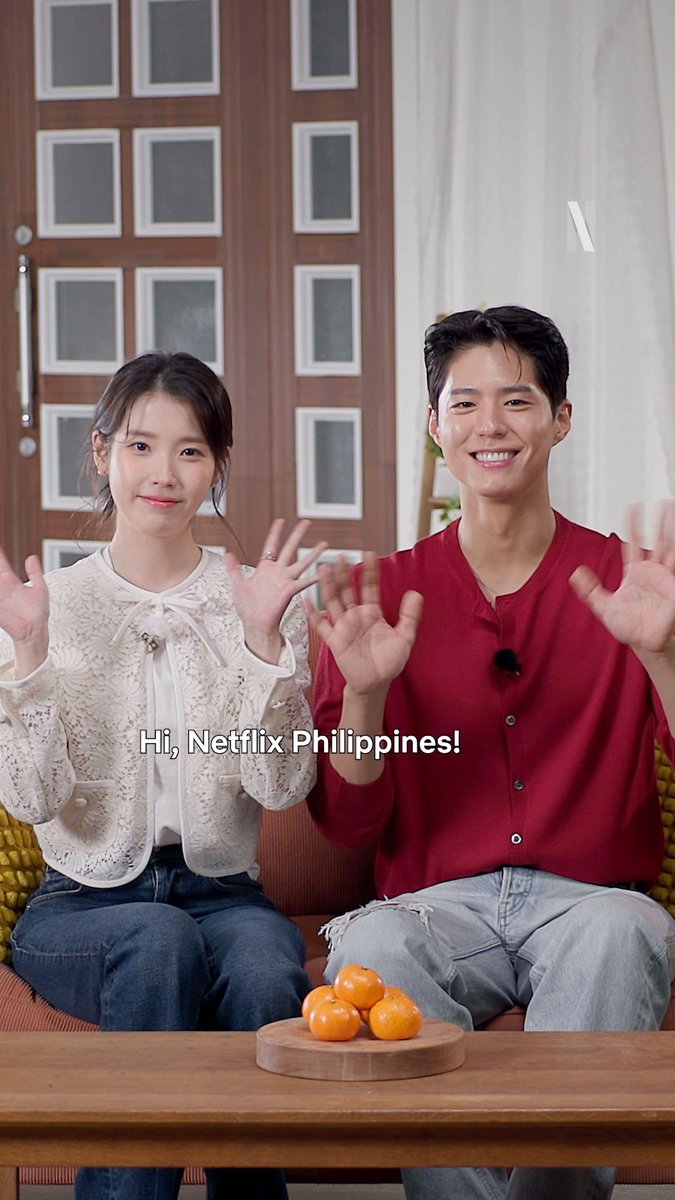 who else has been on when life gives you tangerines lockdown? ๐โโ๏ธ while weโre all busy crying and laughing, hereโs a super-sweet message from iu and park bo-gum ๐ผ #WhenLifeGivesYouTangerines #ํญ์น์์์๋ค #IU #์์ด์ #ParkBogum #๋ฐ๋ณด๊ฒ #Netflix