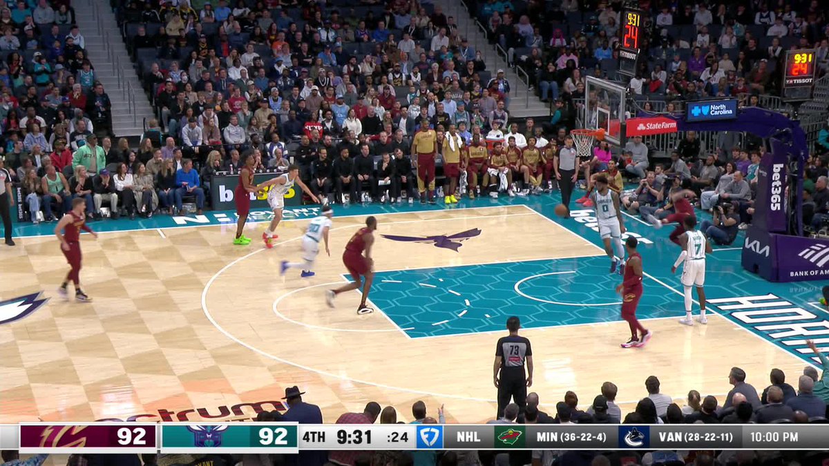 the Eric Collins call of Mobley’s side-step three is incredible lmao