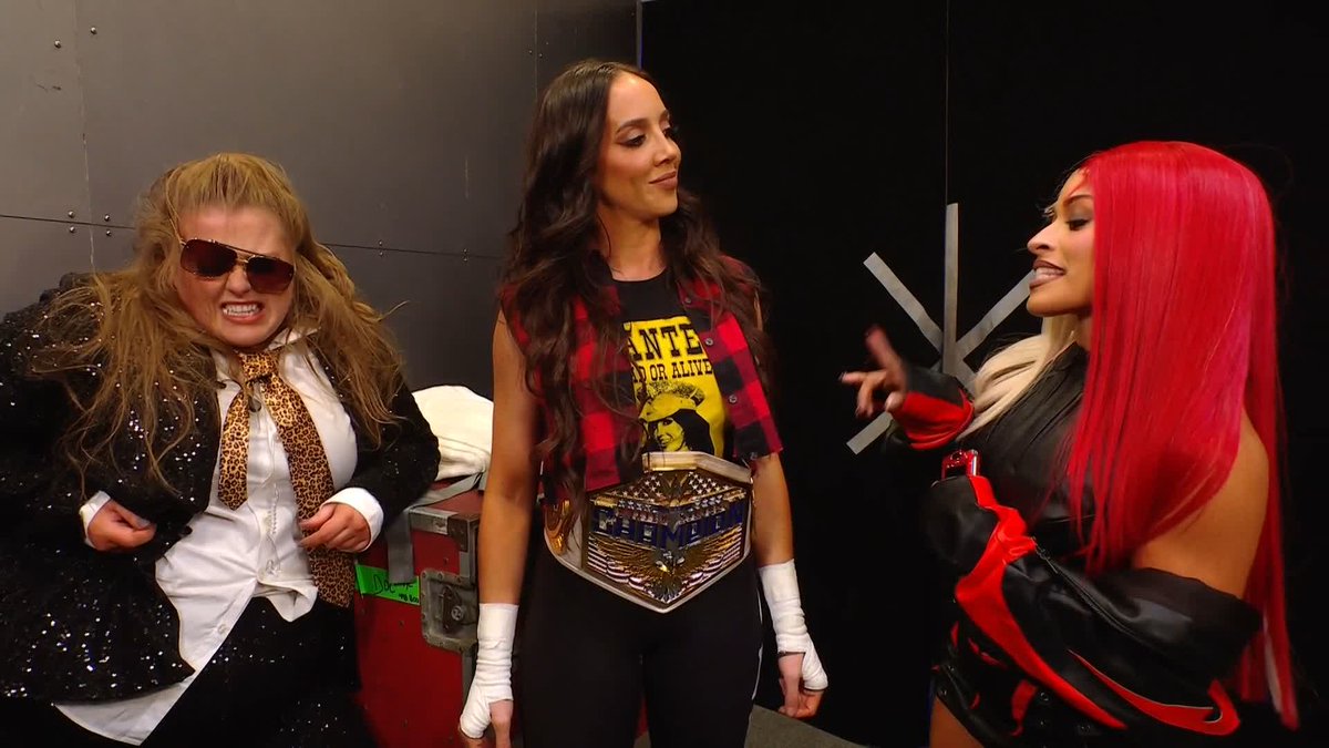 .ZV doesn't care who has it, she's coming for that Women's United States Championship! 😤 #SmackDown