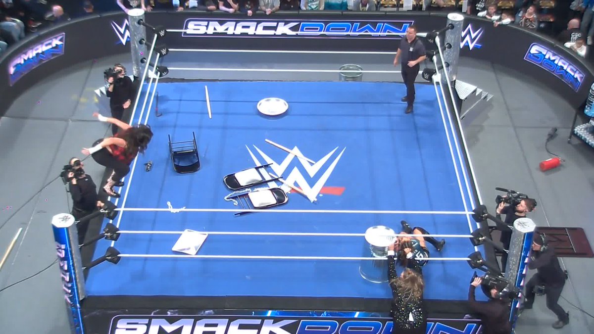 COAST TO COAST!!! #SmackDown