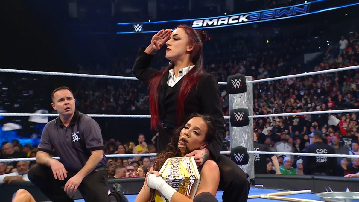 Did Alba Fyre 🏴󠁧󠁢󠁳󠁣󠁴󠁿🔥 just pledge her allegiance to CHELSEA GREEN??? 🫡 #SmackDown
