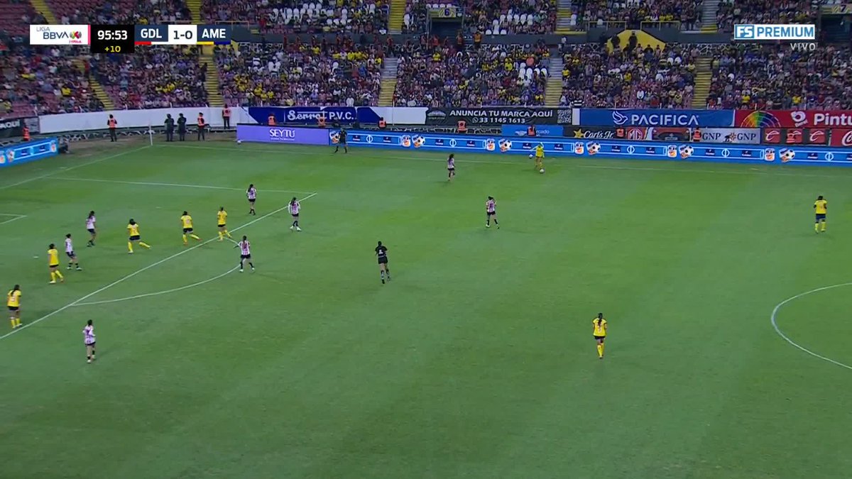 El América Femenil empató en el último minuto con este gol de Kiana Palacios y con Karen Luna de portera jajaja🤯💛