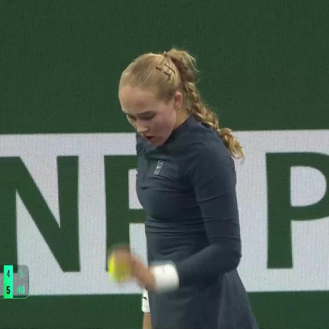 Embracing the challenge 💪 Mirra Andreeva rallies back from 4-0 down in the second set to defeat Gracheva 7-5, 6-4! #TennisParadise
