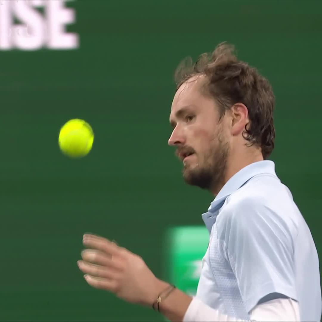 Rapid Reflex ⚡ Daniil Medvedev comes through a long game to maintain his lead in style 🙌 #TennisParadise
