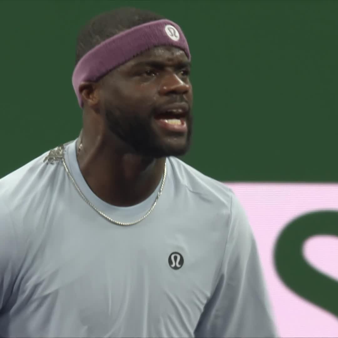 Foe Fights back 💪 Frances Tiafoe comes back from 1-5 in games and 3-6 in the second set tie break to edge out Damir Dzumhur 7-6 7-6 🤯 #TennisParadise