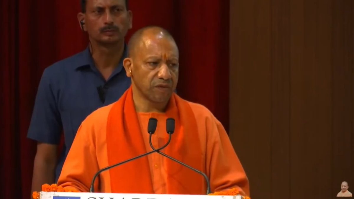 आदरणीय प्रधानमंत्री श्री Narendra Modi जी के नेतृत्व में पिछले 10 वर्षों में देश ने अनेक क्षेत्रों में विकास के नए प्रतिमान स्थापित किए हैं...