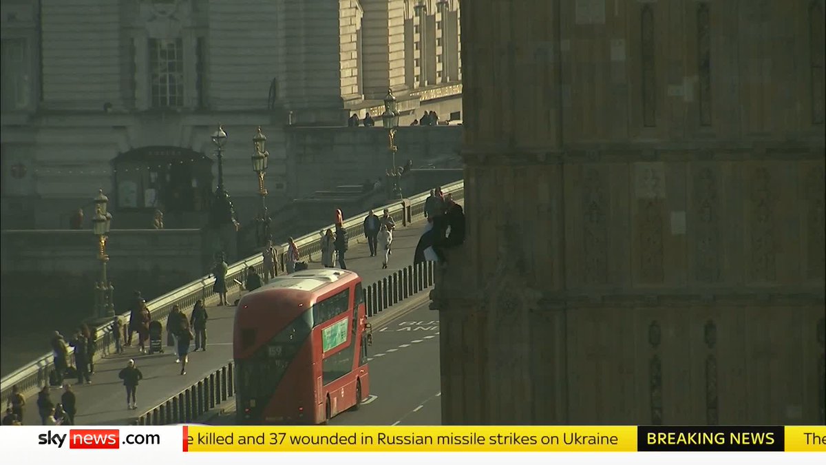 BREAKING: A man has climbed the Elizabeth Tower at the Palace of Westminster in London. 📺 Sky 501, Virgin 602, Freeview 233 and YouTube