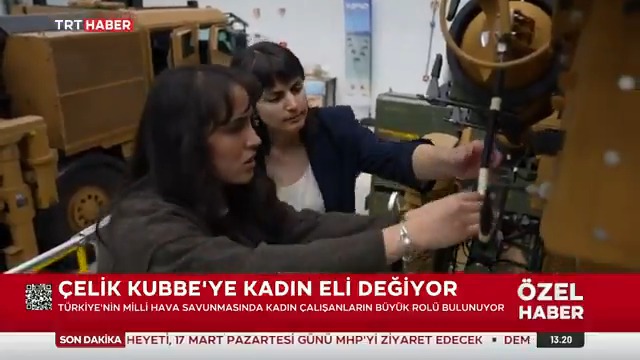 Hava savunmasının kadın kahramanları… Türkiye'nin güvenliğindeki en kritik unsurlardan Çelik Kubbe'ye güç veren pek çok birimde kadınlar kritik rol oynuyor. ASELSAN'da hava savunma sistemleri alanında çalışan kadın mühendisler TRT Haber'e konuştu.
