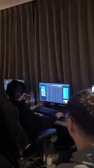 Petite discussion entre le meilleur jungler de la Karmine Corp et Martin Sundelin