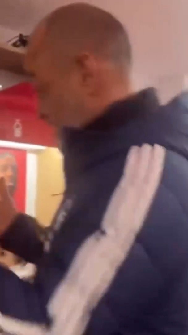 Nuno Espirito Santo was having a great time in the dressing room after beating Man City today 😅🕺
