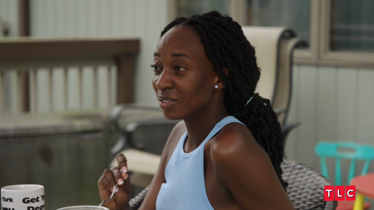 How many showers are too many showers? 🤔 Tune in to #90DayFiance, Sunday at 8/7c.