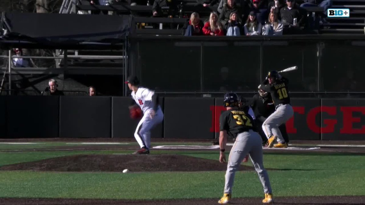 JACKSON BEAMAN. HE DID IT AGAIN 🤯 T5 | Iowa 7, Rutgers 0 #Hawkeyes