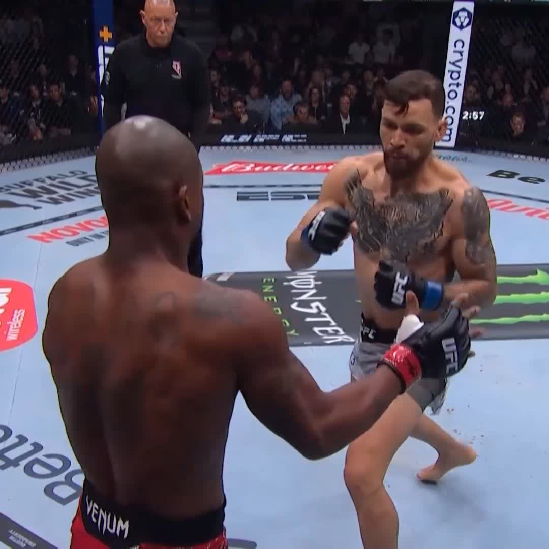 🔁 La repetición! 🔥 #UFC313