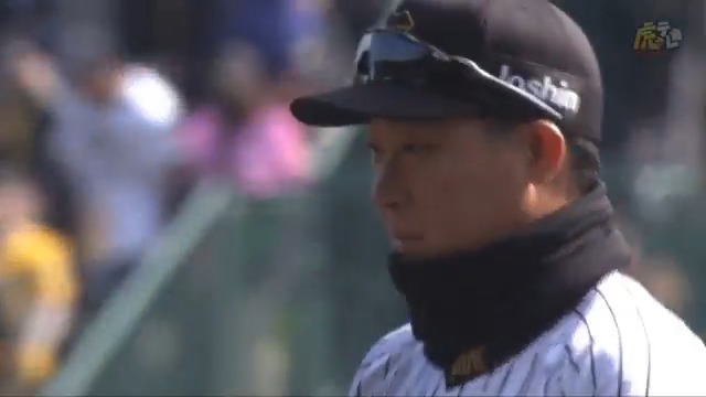 4回表、大山選手が痛烈なライナーを好捕してファーストライナー! #阪神タイガース #鼓動を鳴らせ_虎道を進め