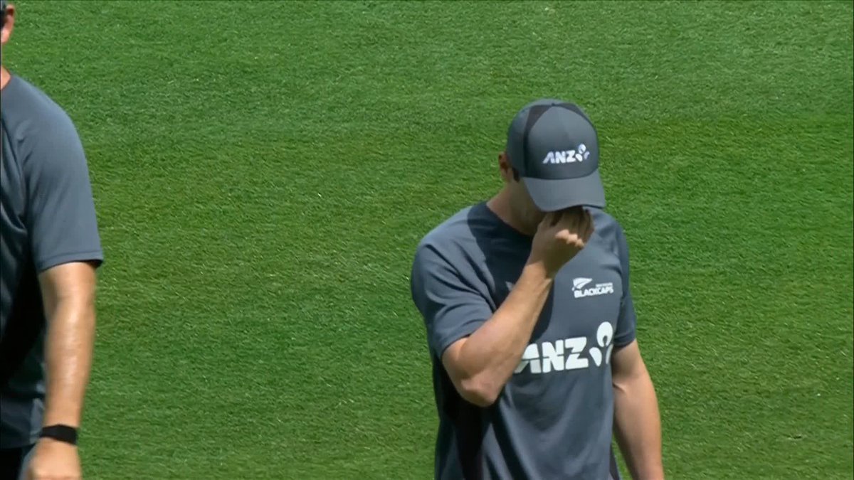 BREAKING: Matt Henry is OUT of the ICC Champions Trophy final with a shoulder injury 🚨