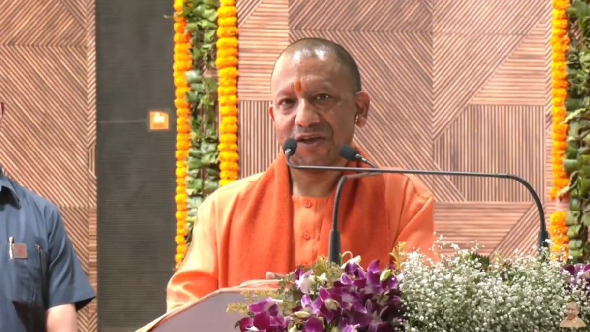 गंगा एक्सप्रेस-वे दो कुम्भ नगरियों को जोड़ने का माध्यम बनने जा रहा है...