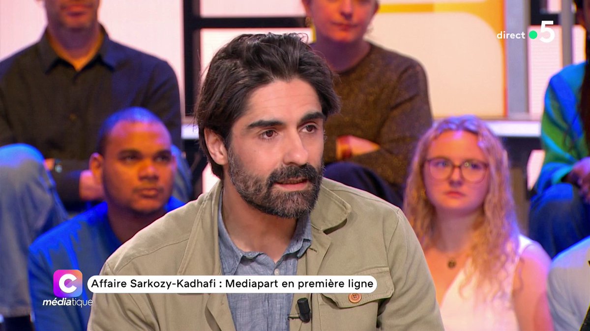 "C'est le plus grand procès de corruption de la Ve République et il n'y a pas une seule télé." L'étonnement de Fabrice Arfi sur la faible médiatisation du procès Sarkozy-Kadhafi 🗣️ #CMediatique