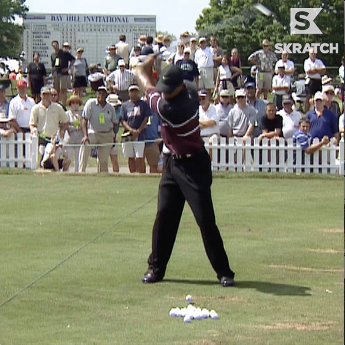 Tiger Woods smoking driver on the range at Bay Hill in 2002. The club twirl is so elite. This was peak Tiger right here 🔥