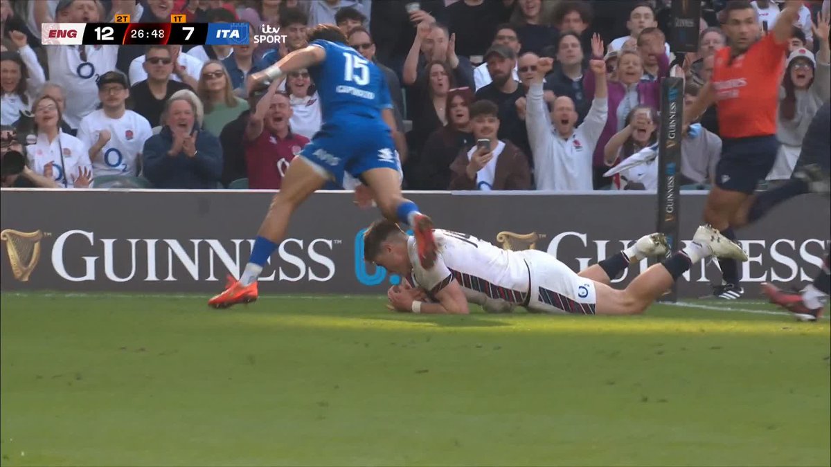 🗣️ "What on earth was Capuozzo thinking?!" Tommy Freeman capitalises on the open space as England retake the lead ☄️ #GuinnessM6N | #ENGvITA