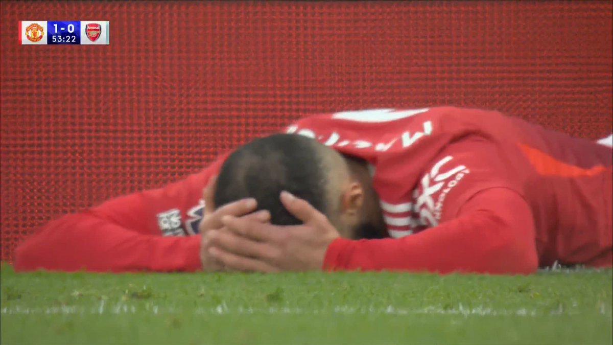David Raya with an INCREDIBLE save to prevent Noussair Mazraoui 🤯🧤