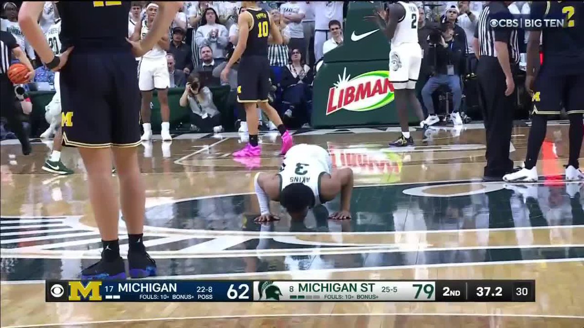 Jaden Akins exits one last time at Breslin 😗 #B1GMBBall x Michigan State Men's Basketball