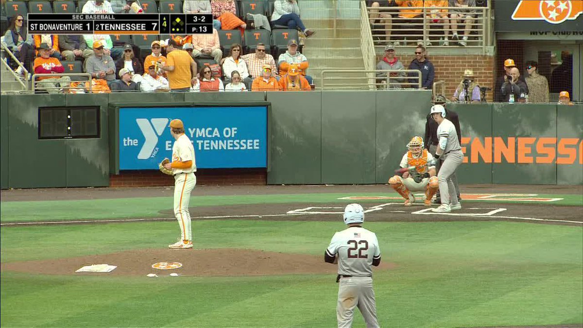 Loy does his thing to strand a runner on second! ๐บ #GBO // #BeatSBU