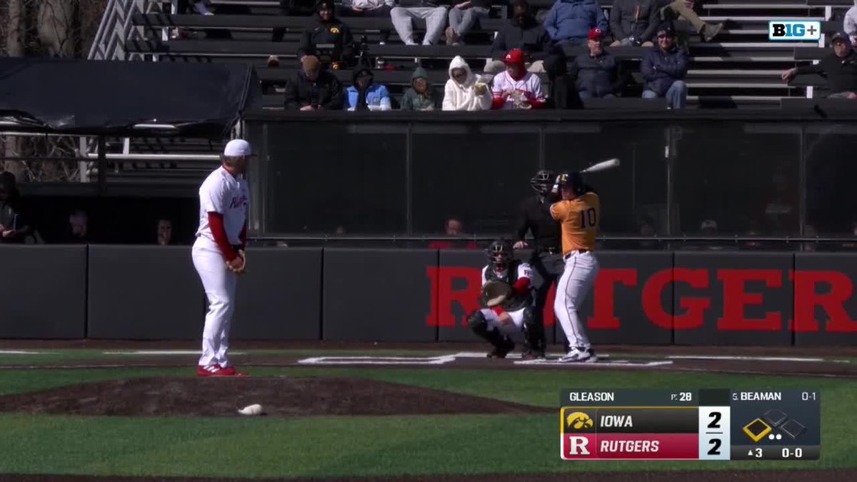 Beaman strikes again 💥 412 ft! M3 | Iowa 4, Rutgers 2 #Hawkeyes