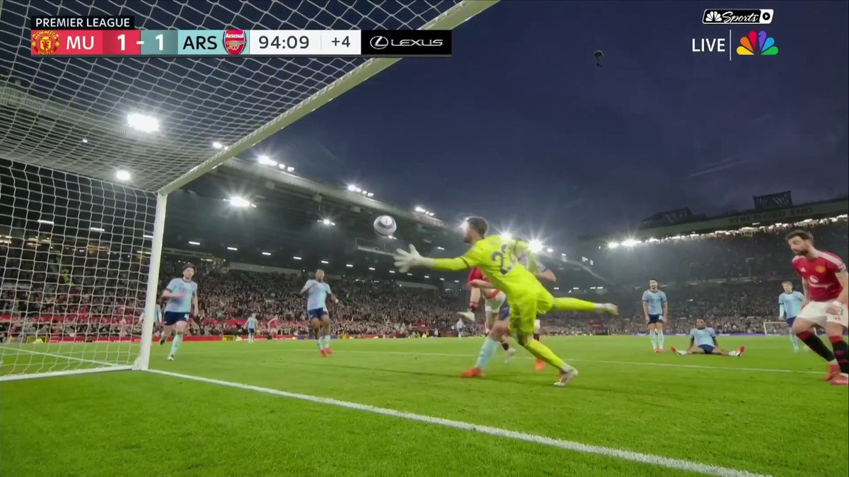 DAVID RAYA DENIES MAN UNITED IN THE FINAL MOMENTS. 😵 It ends 1-1 at Old Trafford. #MUNARS
