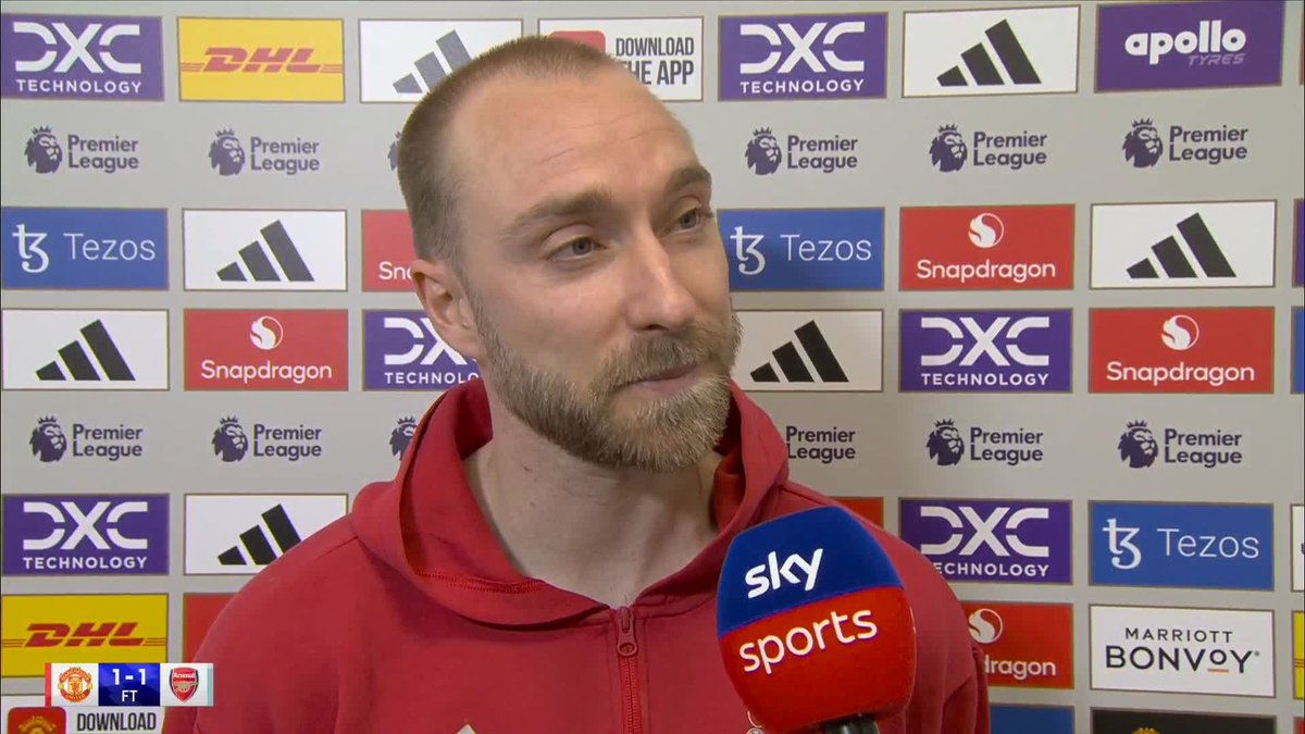 "It helps that the wall was about 15 metres back!" Christian Eriksen on the distance of Arsenal's wall from Bruno Fernandes' free-kick 📏
