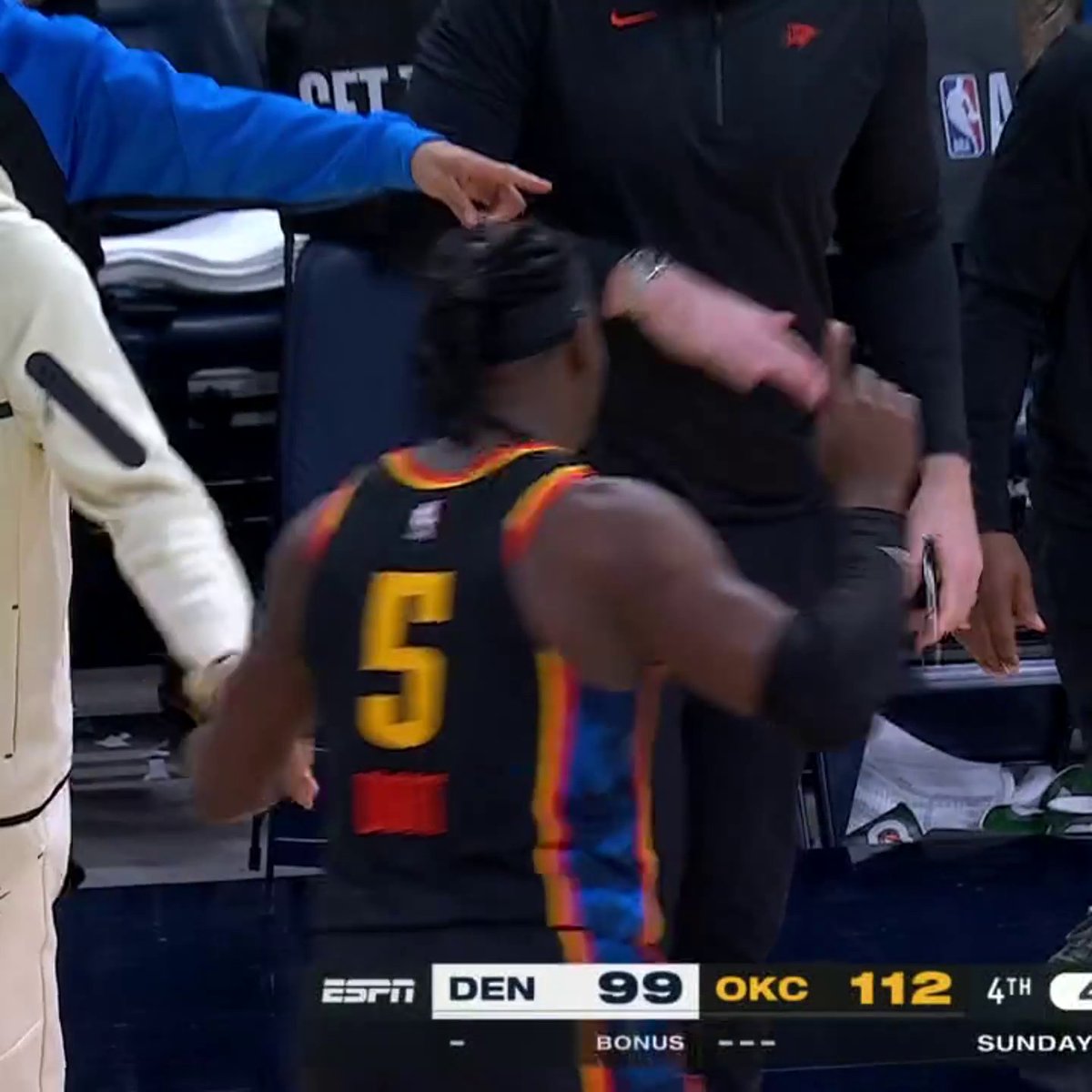 Lu Dort missed the dunk, but got the three-pointer seconds after 🤣 🔥