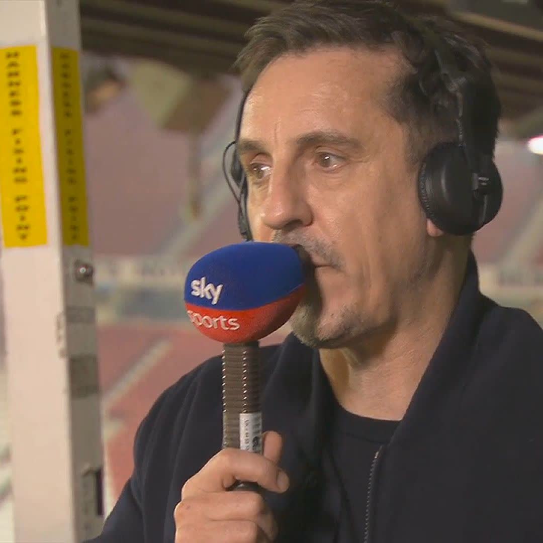 "They ribbons and the colours are being changed as we speak" ๐ Gary Neville is confident Liverpool will comfortably win the Premier League to move level with Manchester United on 20 top-flight titles.
