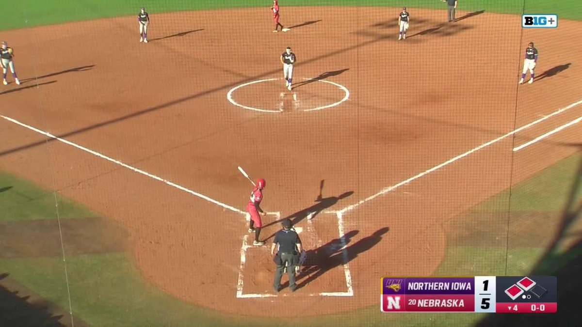 Bahl 🤝 baserunners Jordyn Bahl gets her second HR of the weekend!!