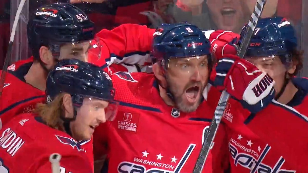 You know you're simply on another plane of existence in this sport when recording your 1,600th career point isn't even the most impressive thing you've done today #ALLCAPS | Leidos