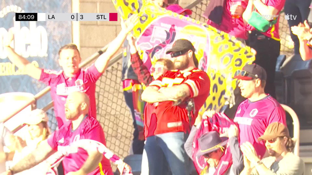 Oh my Simon Becher! 💥 St Louis CITY SC is on their way to its first 3 points of the season.