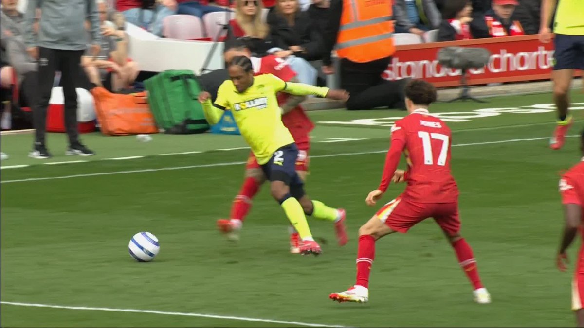 "A cowardly tackle... disrespectful!" ๐จ Ref Watch take a look at Darwin Nunez's 'unwise' tackle against Southampton on Saturday ๐