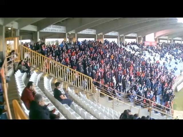 📹📹 ASÍ LO VIVIÓ LA GRADA Ayer, gracias al puesto de comentaristas que nos habilita la Cultural tan cerca de los nuestros, decidimos enfocar a esta pedazo afición. Creo que fue una grata decisión: así se cantó en el Reino el gol de Rafa Tresaco. ❤️❤️❤️