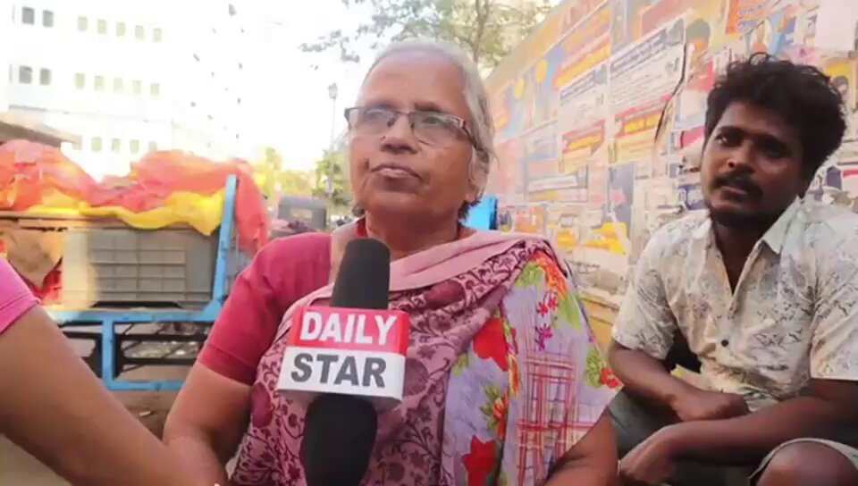 நீங்க இலவசம் கொடுத்து என்ன தான் ஏமாத்தினாலும் பெண்கள் எல்லாம் தெளிவா இருக்காங்க. 2026ல பெண்கள் வாக்கு தளபதிக்கே #TVKForTN