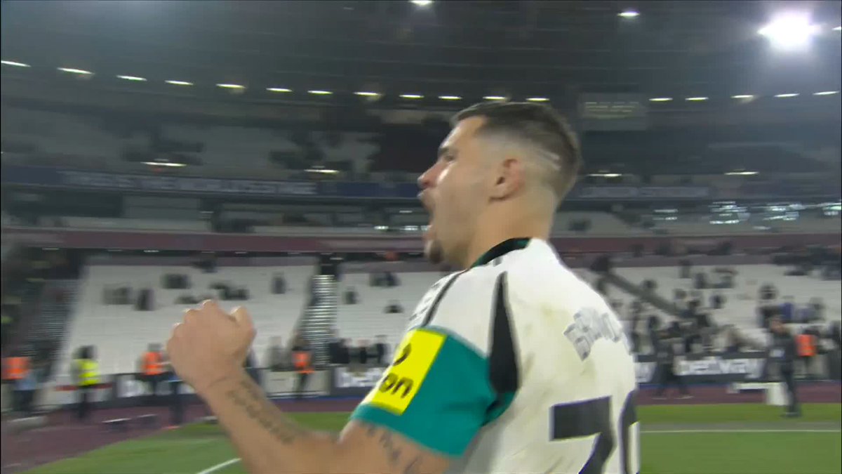 "This is massive for them" Jamie Carragher highlights the importance of Newcastle's win ahead of the Carabao Cup final 🏆