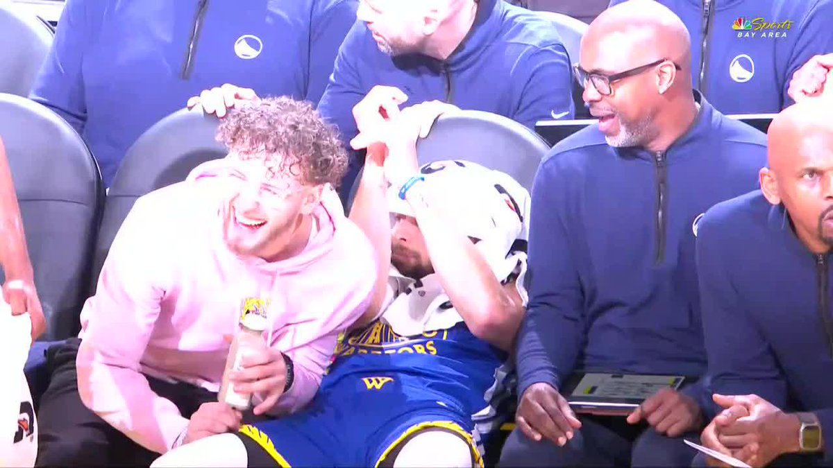 Steph's reaction to this bucket 😅