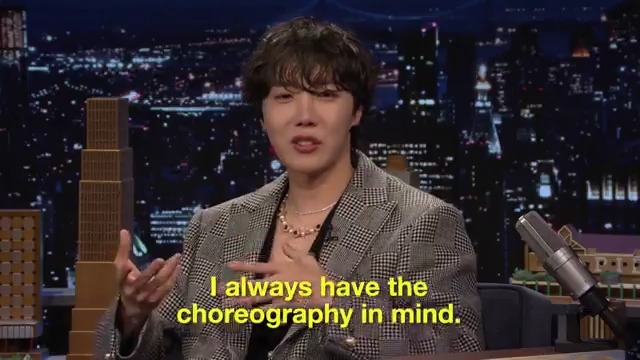 .BTS_official’s j-hope would dance to Kriss Kross’ “Jump” back when he was in an underground dance group called NEURON 🤣 #jhopeOnFallon #FallonTonight